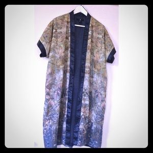 Printed Silk Like Kimono Robe